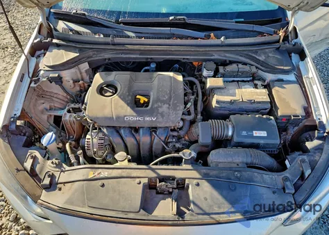 2017 Hyundai Elantra Se z USA, uszkodzony, nr VIN 5NPD74LFXHH196760